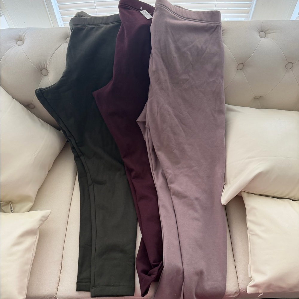 Lot of Women’s Old Navy Stretch Leggings Pack - Olive, Burgundy, Mauve